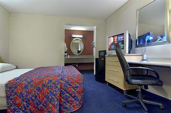 Q Lodging Extended Stay San Antonio Dış mekan fotoğraf